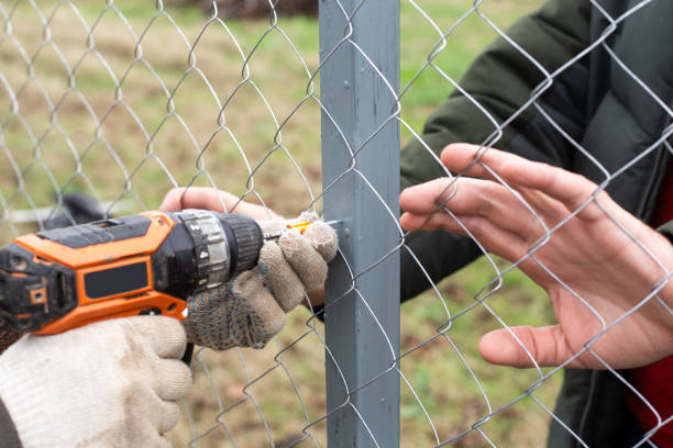This is a fence contractor located in Austin, Texas, offering fence installation and repairs for residential and commercial a